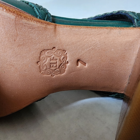 NEW - ELF dark green leather shoes with 3" heel - Picture 7 of 7